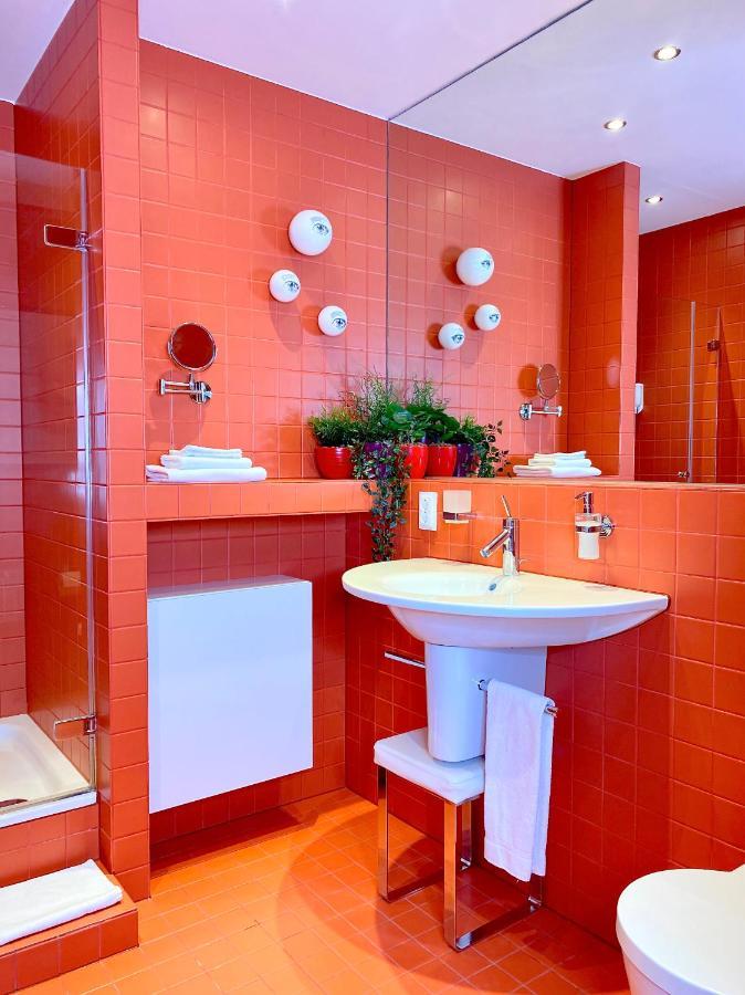 The Suite โคโลญ ภายนอก รูปภาพ